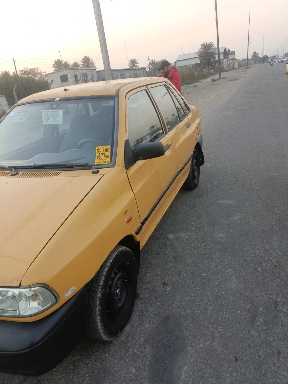 السلام عليكم سايبه للبيع 2012 السعر 24 قفل العنوان بغداد الامين رقم الهاتف***********
