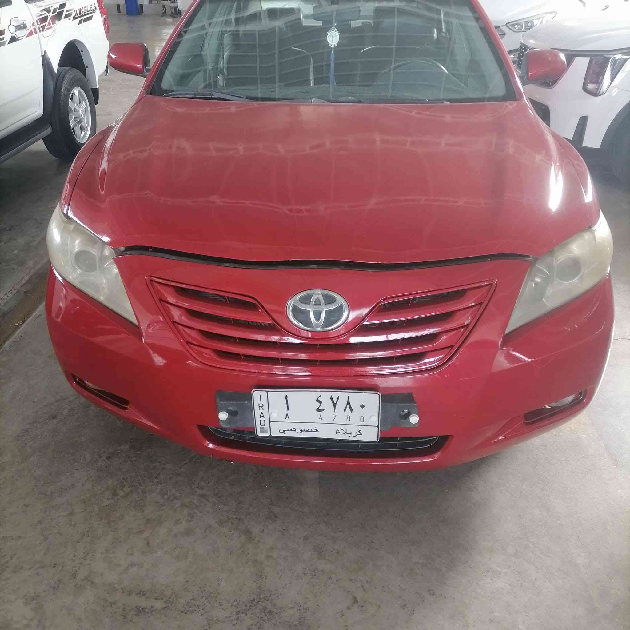 كامري2007  وارد أمريكي  ضربة  حادث جاملغ صبغ فقط وحاليا صبغت حزام لكونها جردت قسم قطع من حرارة الشمس تعرفون الألوان تجرد لفتره طويله  ولكن سياره جيده وبأسمي شخصياالسعر ٧٠ sالاتصال *********** للعلم صار 5 سنوات عدنا
