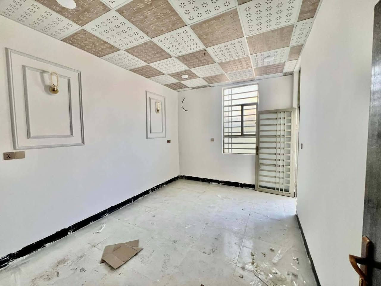 🙋‍♂️بيت100متر فول فول   😲
#يعلن_مكتب_العراق_مقابل_قرية_لغدير_عمود289_مباشر. بل خاط الثاني. سعر البيت 37وبيه مجل🤑🤑

#__مساحه_لبيت_لواحد100متر_مربعه  
#_قريبه_عله_شارع_لعام_كلش 

#بيت_طابو_زراعي_سند25

بناء حديث
غير مسكون
بناء ممتاز جدا 

 عنوان لبيت النجف 
#مقابل_ملحق_قرية_الغدير_مباشر 
يحتوي لبيت على+ غرفه2 +صاله +ستغبال +مطبخ +صحيات بلداخل +وصحيات بلخارج 

***********وتساب
