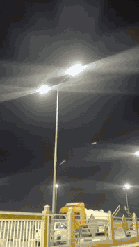 سلام عليكم بيجو405محدثه بيجو باص مديل15 مكينه حلوه شاشه بصمه مصفره من كلشي رقم نكليزي بسمي لسياره السعر45بيه مجال الاستفسار ***********
