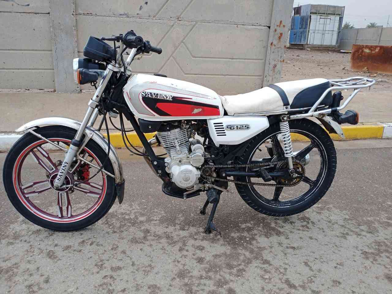 سلام عليكم دراجه سافان 5كير اوراق أصولي موديل 2022 السعر 375 وبيها مجال واسط صويره  الاتصال على الرقم ***********
