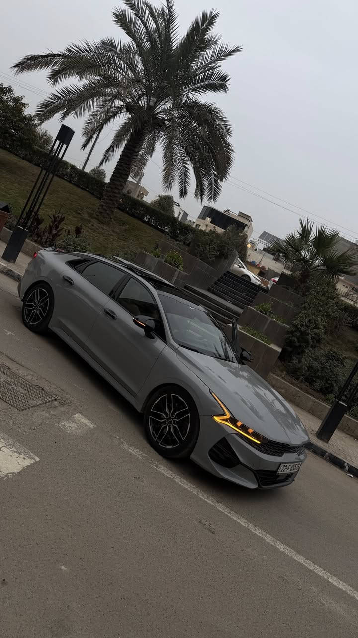 السلام عليكم السيارة بيع فقط بدون مراوس 
النوع : كيا K5 GT 2500T 
‏‎‏‎موديل : 2023
‏‎اللون: اسمنتي 
العداد: 50.000 KM
‏‎الوارد: امريكي‏‎‏‎
‏‎مرقمة اربيل بإسمي رقم وسنويه  جديد 
‏‎مواصفات : جي تي (GT) فول اعلى فئه
⚡️بانوراما
⚡️تشغيل عن بعد
⚡️صندوق فتح ذكي
⚡️لون المقاعد ( جملي) 
⚡️قيادة ذاتية
✨ تحديد مسار
⚡️اشاير مري
⚡️جناح صندوق
⚡️شاحن لاسلكي
⚡️بلاجكتور 
⚡️كاربلاي
⚡️شاشة كبير
⚡️بگ لايت لد
⚡️كشن كهربائي+ وضعيات 2 خزن 
⚡️تحكمات
⚡️هاند بريك بصمة
⚡️كشن هيتر و تبريد
‏⚡️لايت عدسة زينون عالي ناصي
⚡️رادار خلفي
⚡️رادار امامي
⚡️رادار جانبي 
⚡️تحديد مسار
⚡️كامرة
⚡️مثبت سرعه
✨صندوق ذكي فتح عند الاقتراب 
✨نضام NORMAL/SPORT/SPORT PLUS/CUSTM
✨ماسحات تلقائيه عند المطر
وبعد مواصفات هواي 
مكان السياره بغداد 
حادث السيارة : البنيد مبدل ومصبوغ وجاملغ السكن بارد بسيط ايرباك ستيرن فقط 
ملاحضة : المحرك مفتوح مبدل بستم واحد فقط 
السعر : (188)ورقة وبيها مجال بسيط
للاستفسار عن التفاصيل
***********
