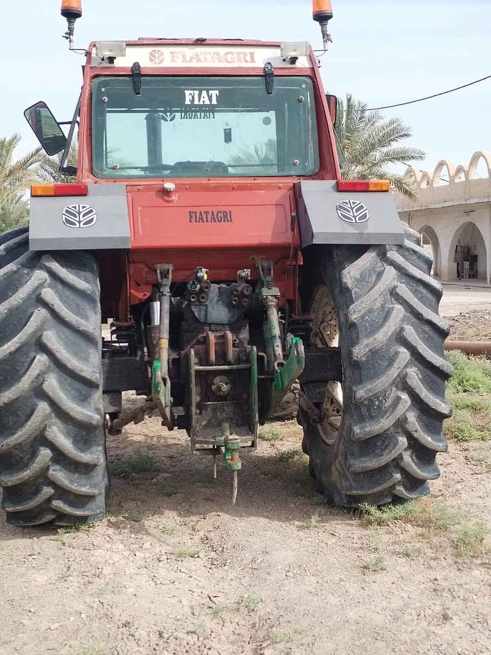 مكينه للبيع حجم 160 فول مواصفات بس اكسن مخفي رقم واسط تحويل تصل ***********
