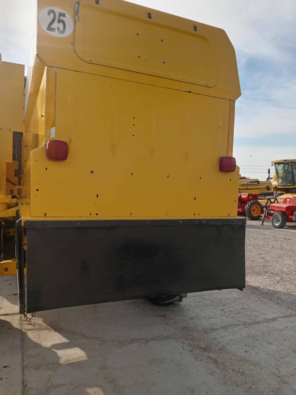 حاصودة للبيع
مواصفات :
*موديل 2007
*هايدرو 56
*رقم اربيل
*أوروبي بلجيكي اصلي
*مكفول كفالة عامة
العنوان : كركوك - قرب مطعم ميديا
رقم الهاتف :
***********
***********
