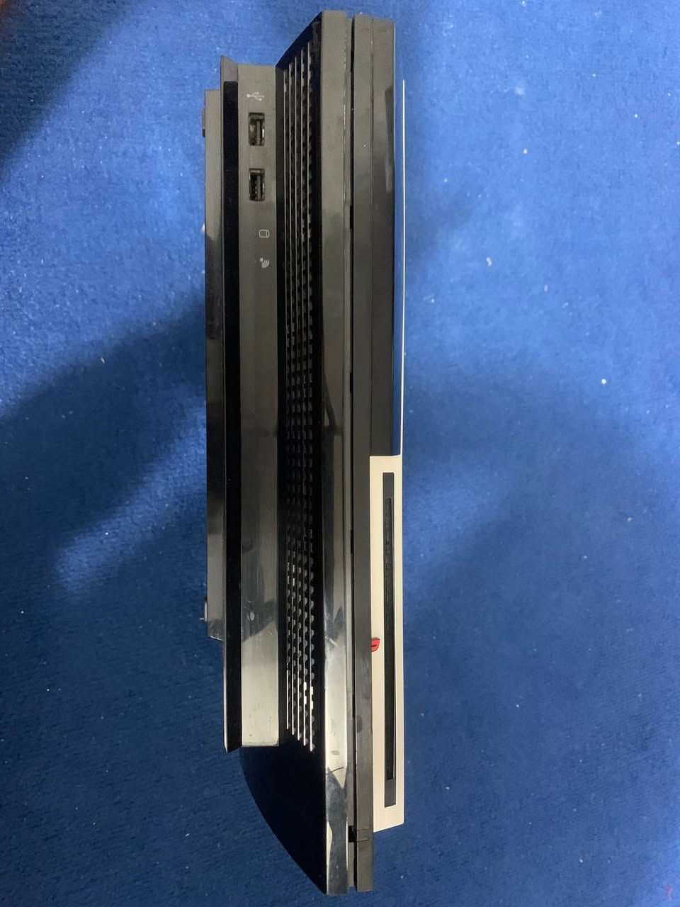 السلام عليكم 
بلي ثري مهكر الجهاز يشتغل ويطفه ابيعه على حطته. بعد عطله بسيط لا بقه يم الشراي انطيني بي سعر واني بخدمتك. مكاني البلديات وتوصيل موجود


**إذا كنت صاحب هذا الإعلان وتريد حذفه لأي سبب، رجاءا أرسل رسالة إلى الدعم الفني**