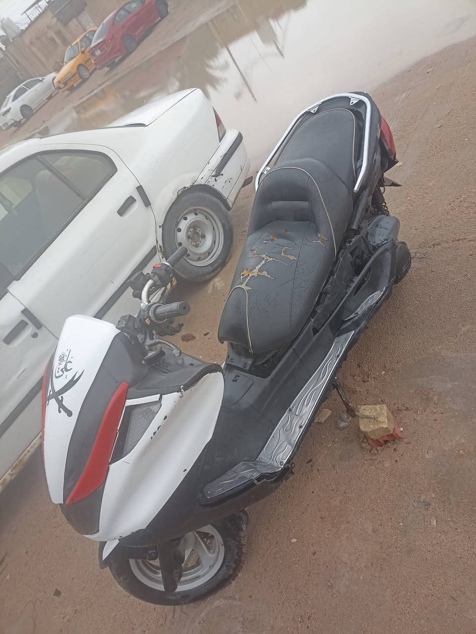 دراجه ماجسته حلوه توني ذابله طابوكه مكلفتني ٦٠٠ الف هيا وشغله عطلان سلف فقط شغلاه ابيع ٥٠٠ وبيه مجال قليل مكاني بصره رقمي ***********
