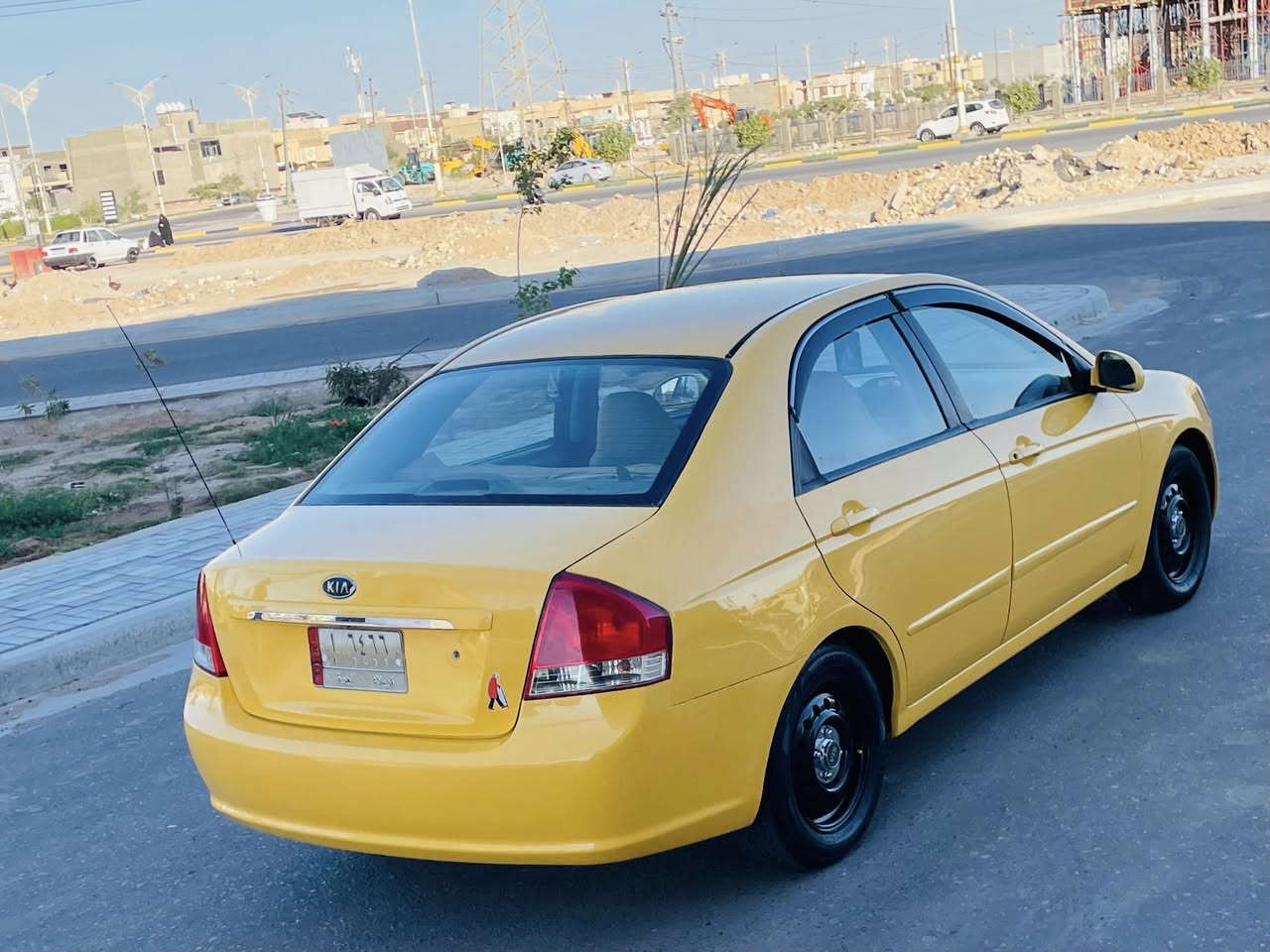 سلام عليكم البيع سبكترا موديل 2009 وارد امريكي مكفوله كفالة عامه حته من الفتح سيارة جديده وجاهزه من كلشي تبريد ثلج حدادية تخم تاير كير ومكينة 2000 دوش مكفولات هيه غرامات مصفره سيارة أحله من صور السعر 85 الأستفسار علا رقم *********** مكان سيارة كربلاء
