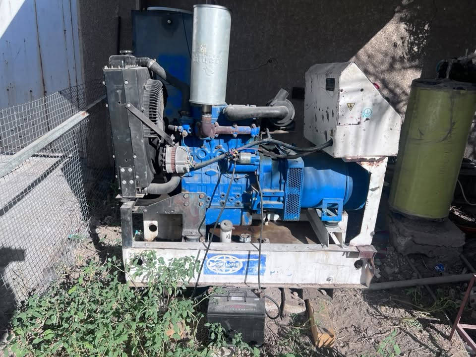 مولدة للبيع بيركنز بزون بلادي  20kv شرط الفحص ***********
السعر 4 ونص قفل قفل المكان بغداد شارع فلسطين
