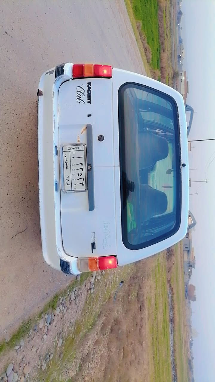 السلام عليكم سياره كاديت للبيع موديل 1997 صدر امامي خلفي نص عمر تايرات نضيفه دوشمه فرو جديده  محركه نضيف ما بي لا تبخير ولاتنقيص
رقم صاحب السيارة
مكان السياره صلاح الدين تكريت البوعجيل 
***********
