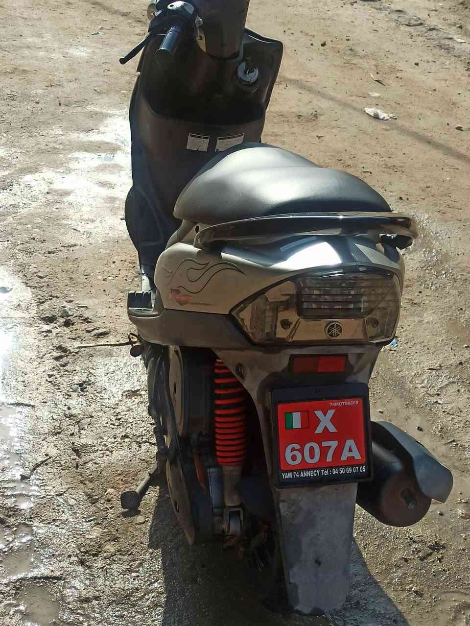 سلام عليكم دراجه ماكس عدله حاويه صارله شهر من نازله حاويه كفاله عامه برغي ما مفتوح بيه المكان بصره قضاء المدينه السعر والتفاصيل خاص ***********
