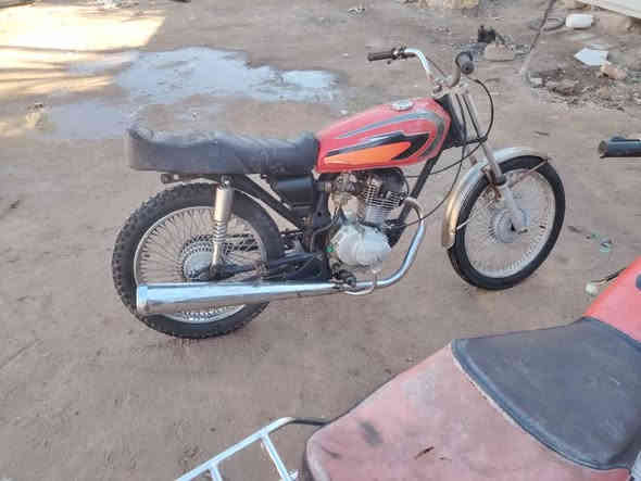 ذني ثنينهن للبيع كلك قفل 350   ***********
