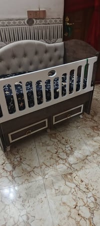 مستعمل قليل • شبه جديد • ديوانية