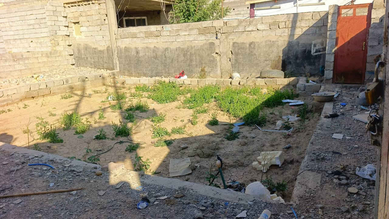 قطعه ارض للبيع بناء هيكل المكان خلف جامع الفرقان
مساحه 450م
واجهية 11م
نزال 55م
خدمات ماء +كهرباء + مجاري +تبليط 
الاستقبال 8×4
مطبخ 3×5
صالة 4×8
غرفتين نوم 3.5×5
مع حديقه خلفية و امامية 

للاستفسار اتصال 
***********

