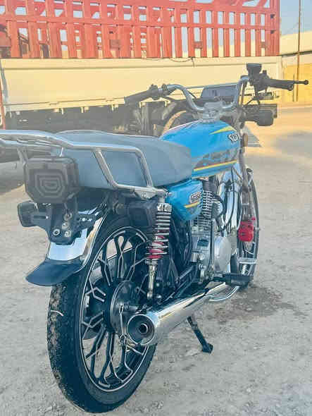 دراجه سيفان وكاله اصلي دبلات ختم.
24 
وياه وصل مال مرور كبل تروح ترقم
شراي يخابر  مو شراي يطلع كبل لا ضل بس تعامل
مامتواجد خاص
الرقم *********** اتصال
