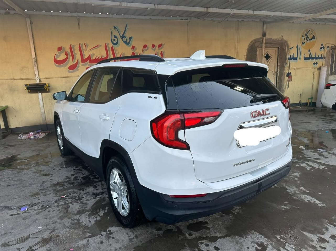 بسم الله ما شاء الله توكلنا على بركة الله
______________________________________
#اعلان_بيع_سيارة

🔷السيارة : جي ام سي تيران SLE
🔷سنة الصنع 2022
🔷اللوحة : اربيل
🔶السعر : 180 ورقة
🔷الضرر : تبديل وصبغ قبق الجنطة فقط. (صور الضرر مرفقة بالاعلان)
🔷ضرر الايرباك : بدون ضرر.
🔷رقم الشاصي : 3GKALMEV2NL116922
______________________________________
🔷المواصفات:
🔹حجم المحرك 4 سلندر 1.5L توربو 
🔹عداد المسافة 67 الف ميل 
🔹رادار امامي
🔹تنبيه الخروج عن المسار
🔹كرسي السائق كهرباء
🔹تدفئة الكراسي الامامية
🔹ويل كب حجم 17 انج مع اطارات بحالة جيدة
🔹لايتات LED بالكامل
🔹شاشه تحكم بالايعازات
🔹تحكم ستيرن جهتين
🔹بصمة ابواب وتشغيل وتشغيل عن بعد
🔹مع باقي المواصفات الاعتيادية
————————————————————————
☎️ التواصل واتساب *********** 
📍بغداد - مدينة بسماية
#GMC #TERRAIN #تيران
