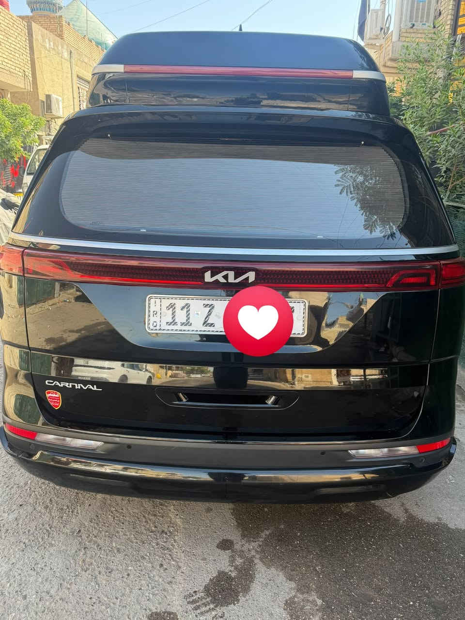 السلام عليكم
كيا كرنفال موديل 23vipوارد كوري 

حادث سياره صبغ جاملغ امامي بدون دواخل بدون ايرباك فقط باقي كفاله عامه

سياره ماشيه 28 الف حقيقي 

بدون نقص كامله ربع ما تصرف عليه

سياره فول مواصفات 

بصمه 

كامره خلفيه

كراسي جلد تدفئه تبريد 

تشغيل عن بعد 

مقاعد vipمنفصل 

اضائه خلفيه 

برادات 

رادار امامي وخلفي 

تحديد مسار 

شاشه كبيره في الاعلى قماره

مكان سياره بغداد شعله 

سعر 295بيه مجال حك جيه 

رقم ***********
ترهم مراوس
