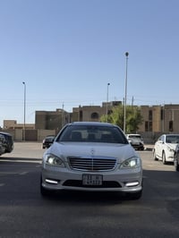 مارسيدس S550 /2012 V8 توين تيربو  السياره فول خمس بردات جكات  كلش جديد...