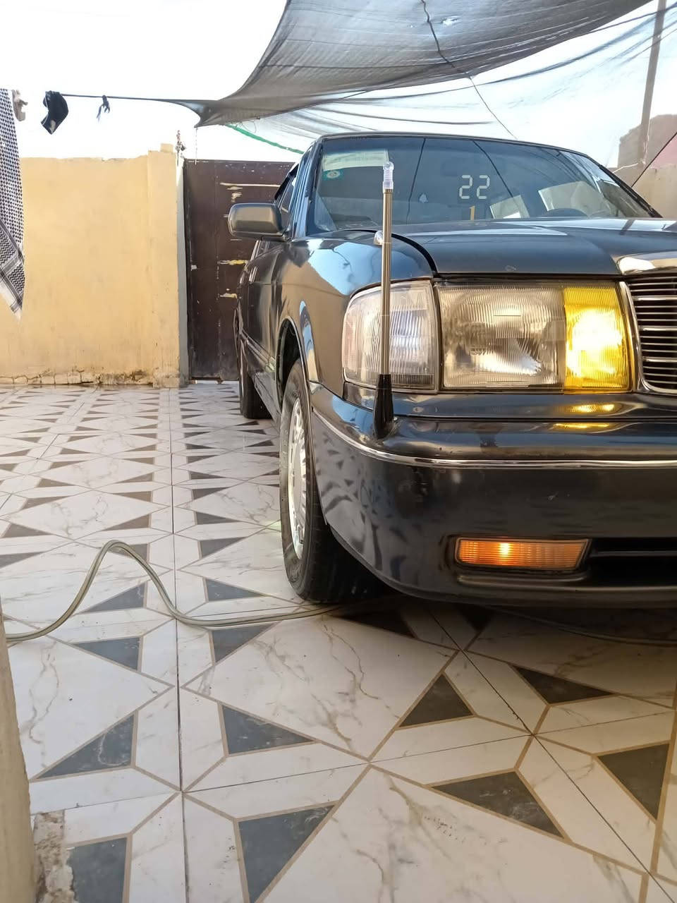 سلام عليكم  نوع السياره كروان ارنب للبيع سيارة  رقم بغداد مشروع وطني امداور ابكل محا فضات العراق سياره مكينه وكير واكسن واحداديه مكفوله من الضربه والكص والنقل الجثه بس صبغ جماليه  كهربائيات داخل حلوه جديده دشبول جديده المكينه وكير جديده شرط اترايك وين ما أتريد مكان الناصري سوق الشيوخ رقم الهاتف *********** تخم تاير عدد اربعه
