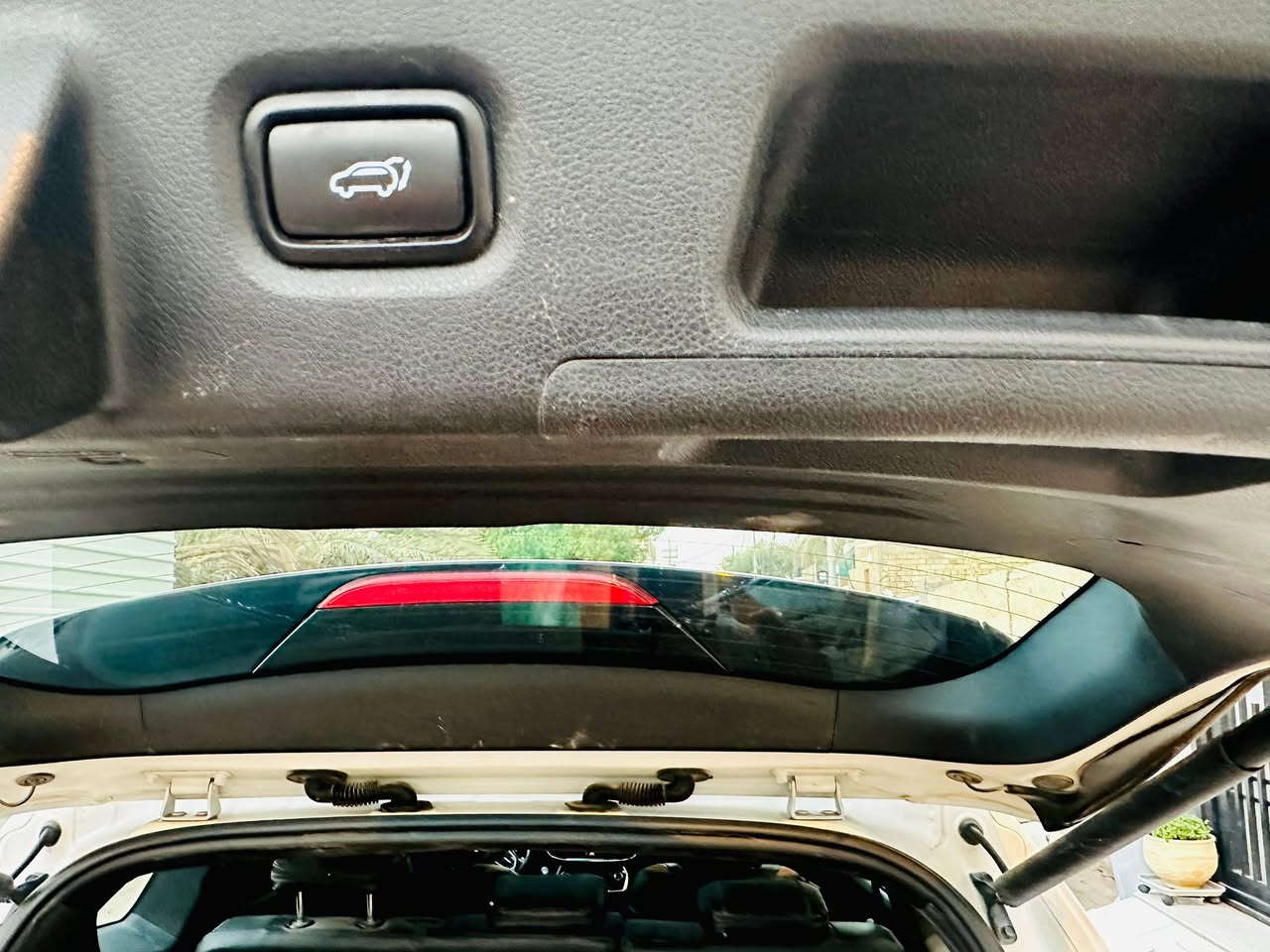 موديل 2019 
خليجي 
فول مواصفات 
٧ راكب
محرك٦ سلندر  3500 المحرك نشط جداً  
تبريد ثلج ٣ قطع 
بردات خلفية 
كشنات جلد + مدوشمة جلد  

بصمة ، ابواب بصمة ،الكشنات الامامية كهرباء، لد نهاري ، اشارات بالمري، مرايات شفط ، ترحيب المريات شاشه كاربلاي + ، حساسات امامي خلفي ، كامره خلفيه دواره، تبريد 3 قطع ، بانوراما على طول السياره 
 درايف مود ، مانع انزلاق ،
تحكم انارة الدشبول ، اليدات نيكل

رقم بغداد والسنوية جديدة باسمي 
كير ٨ نمر مو ٧

مشية 117 كيلو متر
السعر :226 مع مجال بسيط 

***********
