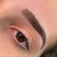 كربلاء حي الرباب • تاتو مايكرو • حواجب ورموش