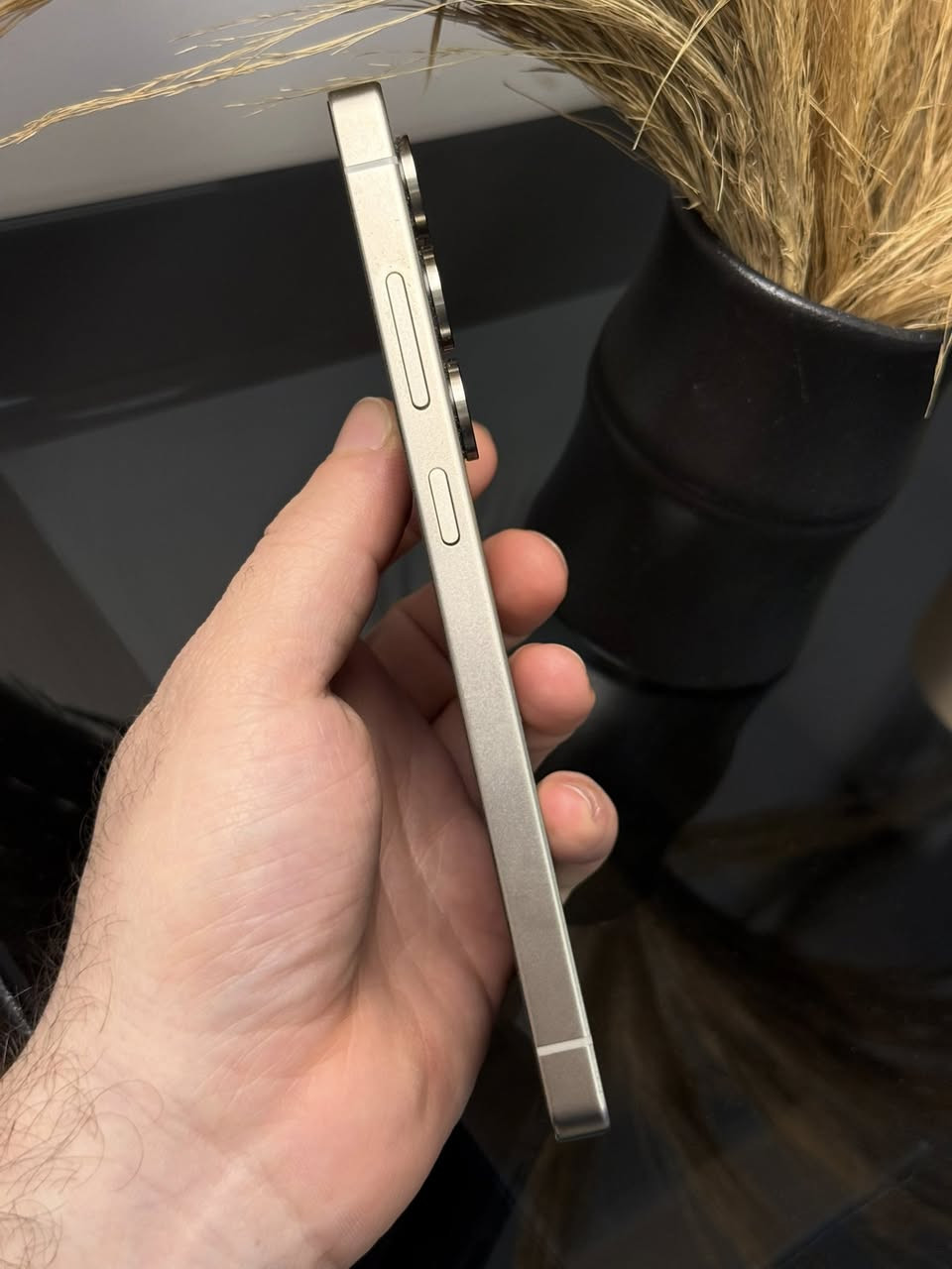 سلام عليكم
عندي جالكسي S25 الترا ٢٥٦ جيجا نظافة ١٠٠٪؜ مكفول من كل شي
استخدام جداً قليل فقط شهرين يعني بعده بالضمان
ضمان الوطني
بيع او مراوس بآيفون ١٧ برو ماكس
اتصال وواتساب موجود ***********
