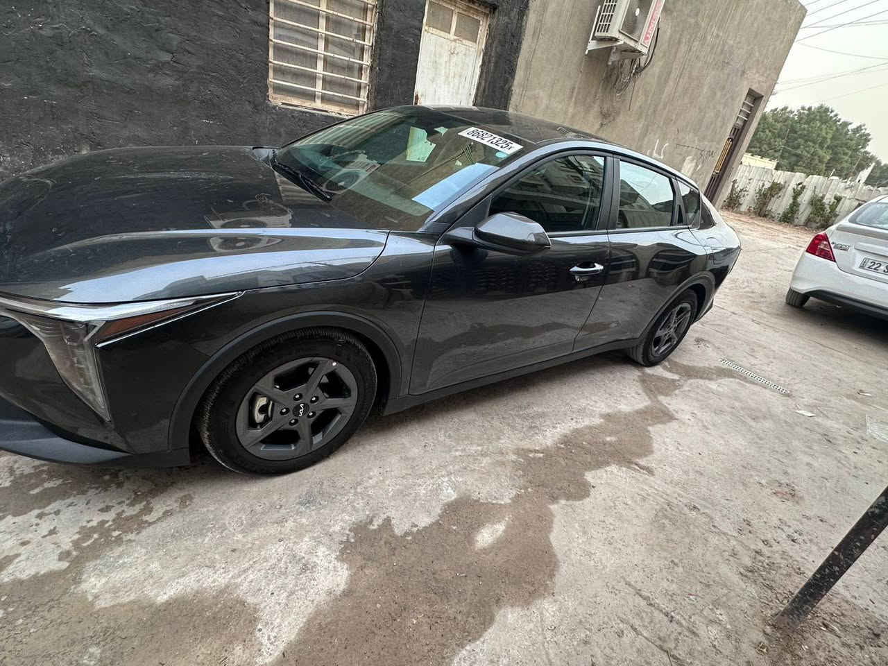 السلام عليكم
للبيع Kia K4 

موديل 2025 

مواصفات 

بصمه و تشغيل عن بعد 

رادار و تحديد المسار 

سياقة ذاتيه 

حادثها فقط الجنطه خلفي بدون ايرباك 

بدون دواخل ماشيه 10الاف فقط 

مكان السيارة بغداد الدورة 

للاستفسار اتصال 

او واتساب ***********
