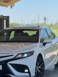 🚗 للبيع كامري هايبرد SE بلاص 2024 🇺🇸 السياره مرقم رقم بغداد وجاهز للتح...