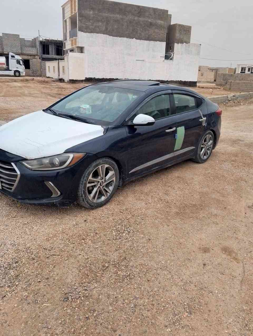 سلام عليكم للبيع النترا موديل 2017 كندي رقم اربيل بسم عربي تحويل مباشر  فول مواصفات 1/1 بصمه تشغيل بصمة ابواب فتحه تحكم جهتين تدفئه وتبريد بالكشانه وبعد بيهه اهواي مواصفات مكينه 2000دوش سياره بيهه ابراس البنيد طخه وشويه بالباب الوره السايق ورصعه بصيطه بالچاملق الخلفي بدون دواخل شواصي تكم لغود كله شركه مكان الرمادي السعر 105 وبيهه مجال ورجائآ الموشراي لايتصل رقم الهاتف ***********
