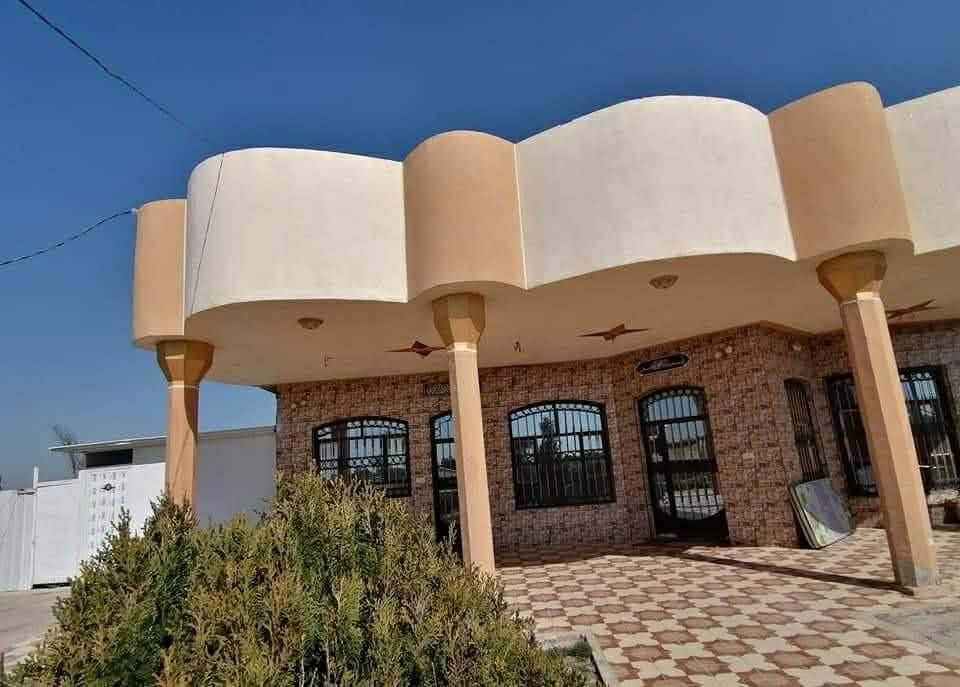 بلاش اللي يريد يجي بمكان بي راحه بال وخضار
  ارض 2 دونم ونصف مع بيت حديث مساحة 300 متر طابو زراعي سند 25  
يبعد عن التبليط 50 متر فقط 
متوفر جميع الخدمات من اساله وكهرباء وماء سقي 
الموقع / بابل ناحية الشوملي قرية الجوادية  
للاتصال *********** السعر مناسب اللي يرغب يتصل برقم
