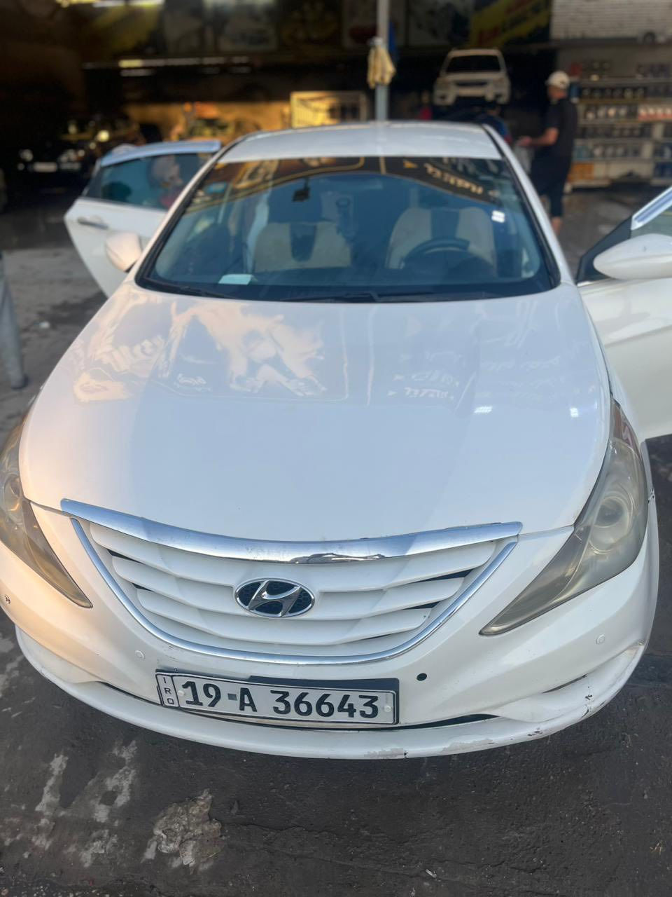 السلام عليكم 
Sonata  موديل 2012 للبيع 
السيارة حادثهة بنيد فقط
والسيارة مكينة وكير مكفولات
بصمة تدفئة تبريد كشنات جلد 
معروضه 95 وبيهة مجال
***********
