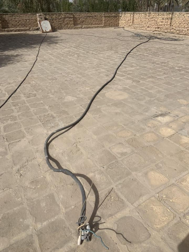 سلام عليكم 
كيبل للبيع ٤ خطوط طول ١٩ متر 
تريد كهرباء شغال او اسوي كلوات اني ابيع هل موجود 
مكاني الحله مقابل الاثار 
اتصال ***********
