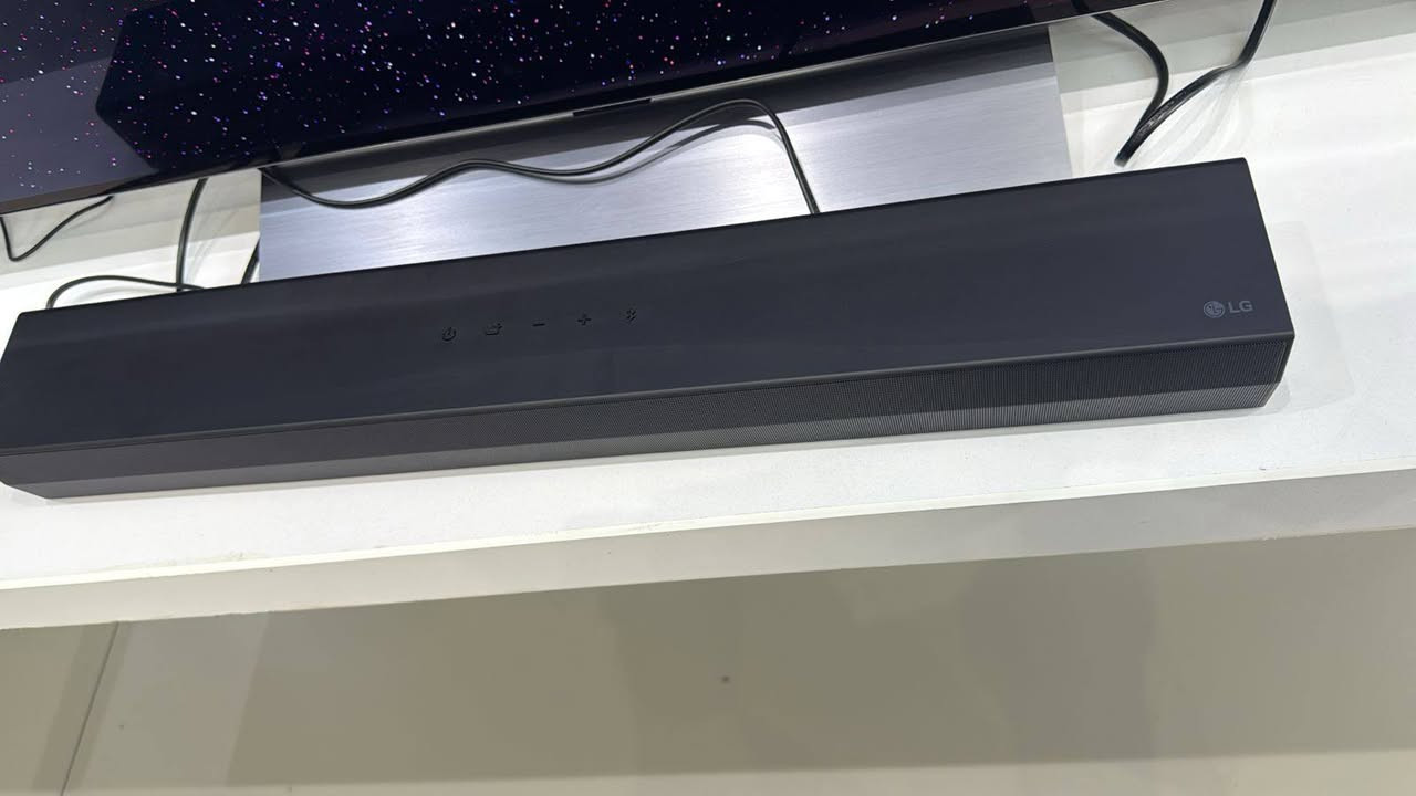 سلام عليكم يوجد ساوند بار LG جديد للبيع خرافي وتجسيم صوت في منطقة حي الزهور المنصور او الحريم  بسعر ١٥٠ الف للاستفسار ***********::***********
