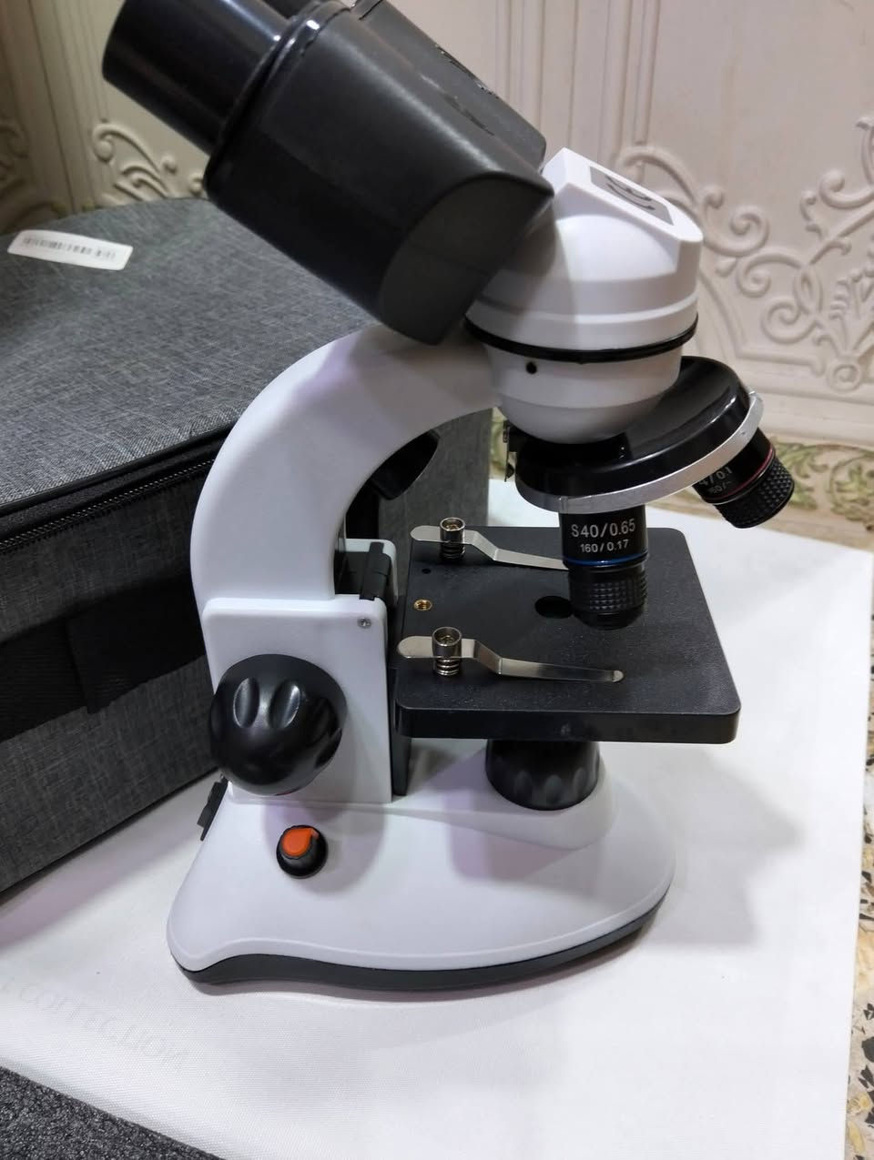مجهر مركب للتعليم المنزلي والمختبرات المدرسية، مجهر 40X-2000X للاطفال والطلاب والكبار، مع منصة ميكانيكية، مجموعة شرائح مجهر سعر ٥٠ الف اعتماد واتساب ***********
