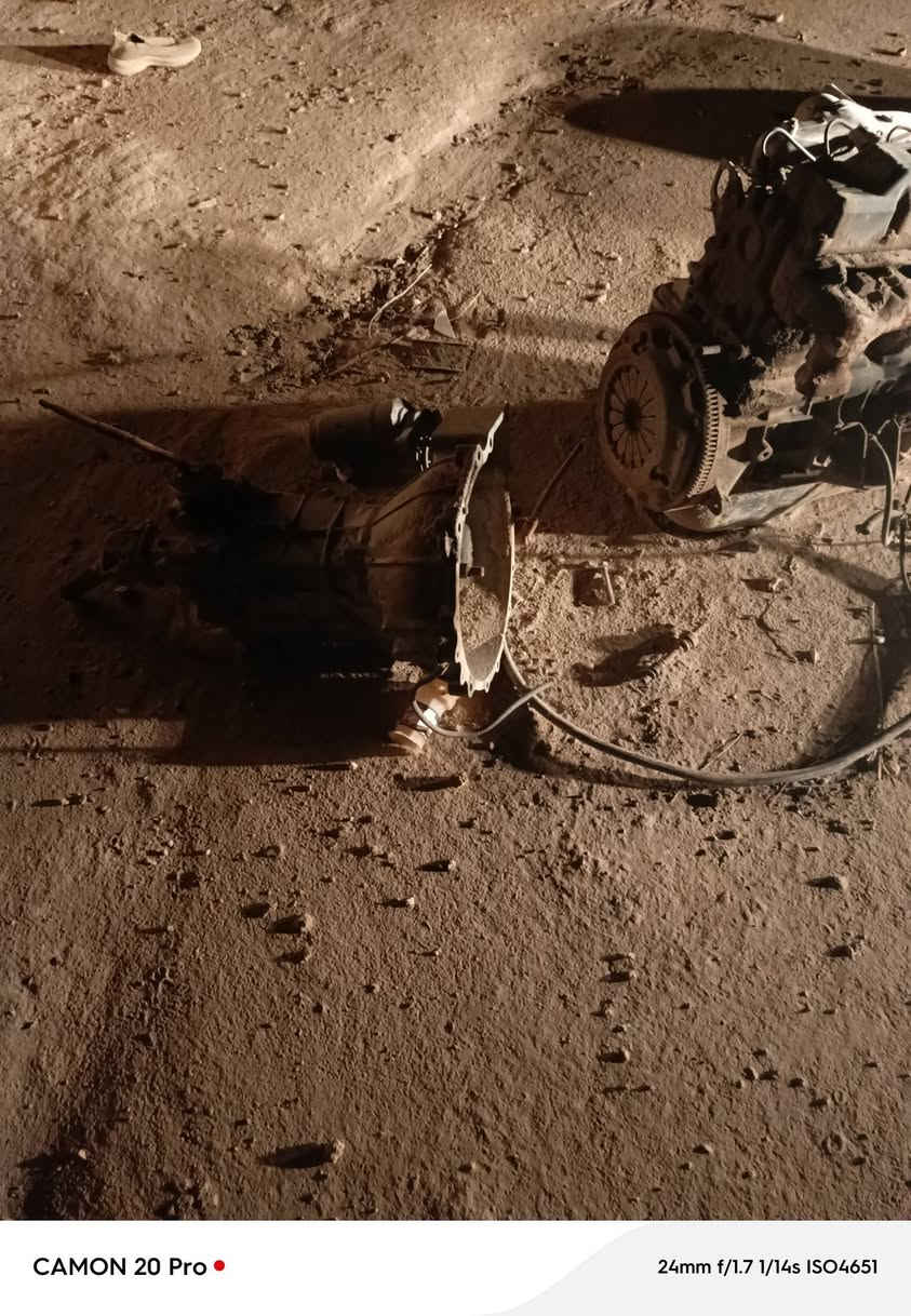 محرك 4000 فرونتيرا مع كير شغال 
*********** رقم الهاتف
