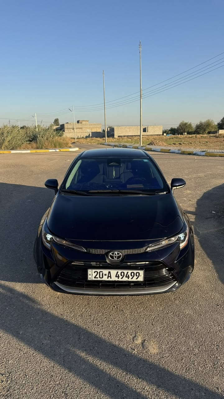 السلام عليكم للبيع او مراوس
كورولا موديل 
2024كورولاLE ياباني 
اصلي وارد امريكي 🇺🇲
بنزين فقط لون  ازرق ( نيلي)مميزه 💙  ضرر بنيد فقط بدون دواخل وع فحص  

  بدون دواخل لغد شاصي كله بلادي على وضع الشركه  

  محرك گير كله بلادي ((ابيع على الفحص وين يعجبك افحص)) 

تشغيل بصمه 
سنترلك بصمه 
 محرك 2000

رادار امامي ‼️

تحديد مسار   سياقه ذاتيه 

مانع تصادم 🚳 توقف ذاتي 

عند الاقتراب 🚶

لايت زينون بلادي عالي ناصي 
شاشه كبيره تدعم 📱=✓
Android Auto/car play 

خرائط GBS 📌
كاميرا خلفيه 📷
تبريد لمس بيانو 

نظام 🍃 eco

هند بريك بصمه كهرباء ⚡
رادارات تحديد مسار سياقه ذاتيه رادارات 360   
اوتو هولد⭕ 
مانع انزلاق ⛔
فول تحكمات ستيرن 
كروز مثبت سرعه 
شاشه ضبط واعطال بل دشبول 
منافذ 12V/ ⚡USB 
حساسات اطارات 

4 دسك \ Abs

كتالوكات شركه اغراض كامله 

ماشيه 8000الف ع وضع البلاد دخول جديد حره  بسمي رقم ديالى مميز بسمي

السعر 165$ وبيها مجال شي قليل

الاتصال على الرقم ***********
مكان السياره 
ديالى خالص هبهب
