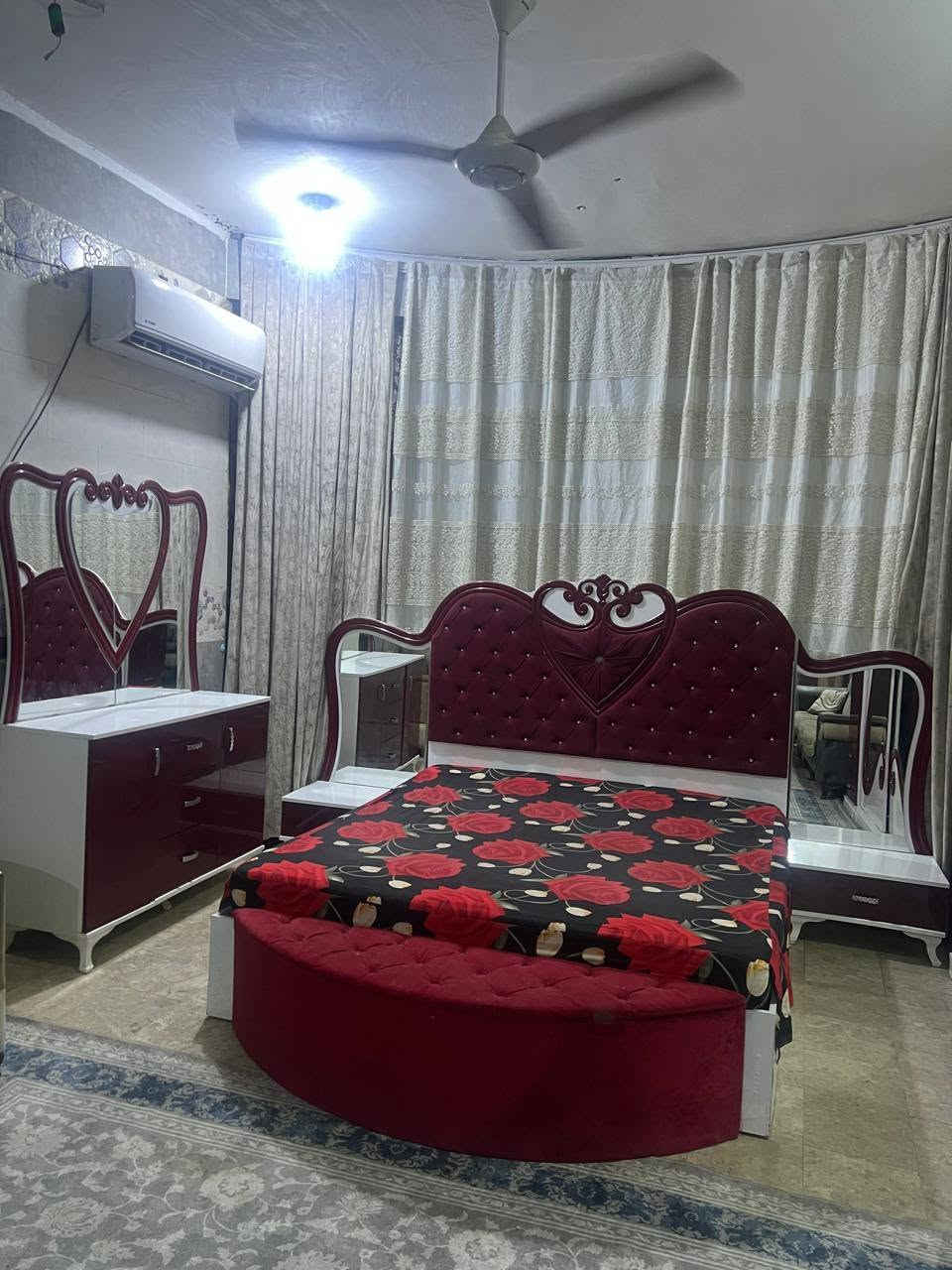 السلام عليكم غرفه ضخمه للبيع نظيفه السعر ٤٥٠
للاستفسار اتصل على الرقم *********** كربلاء, العراق
