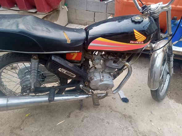 دراجه للبيع ايراني ادوات مكفوله من السرقه 
السعر 350دراجه جاهزه العنوان القرنه شلهة بيت عكاب 
***********
