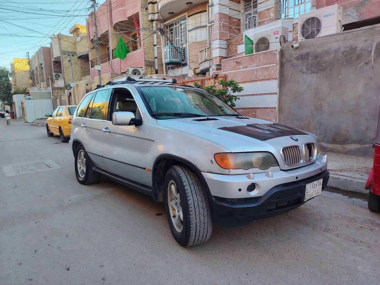 بيم اكس فايف كير محرك جدد حاوية شلعة شرط تشلع التبليط تخم تاير باتري صدر خلفي وامامي جدد مكان مدينة الصدر بيع او مراوس بتكسي نضيفة *********** السعر ٥٨

