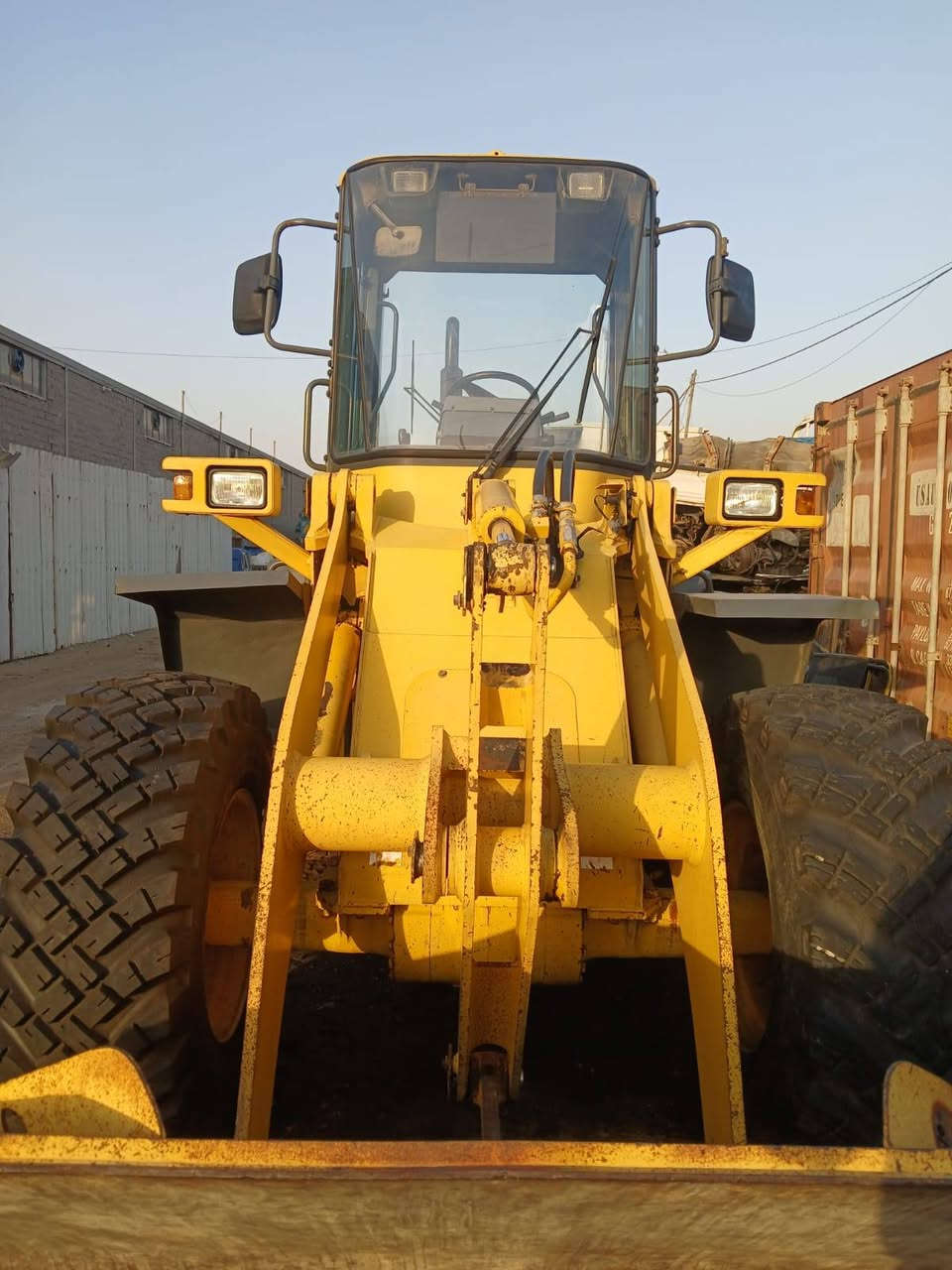 كوماتسو حجم ١٠٠ مكينه ٤ سلندر
كير ميكانيكي وارد ياباني 
مكفول كفاله عامه ساعات العمل ١٤٠٠ ساعه
تخم تاير جديد 
موديل ٢٠١١
دخول جديد ممفيس مامشتغل في العراق 
بغداد النهضة شارع الظلال 
*********** / ***********
