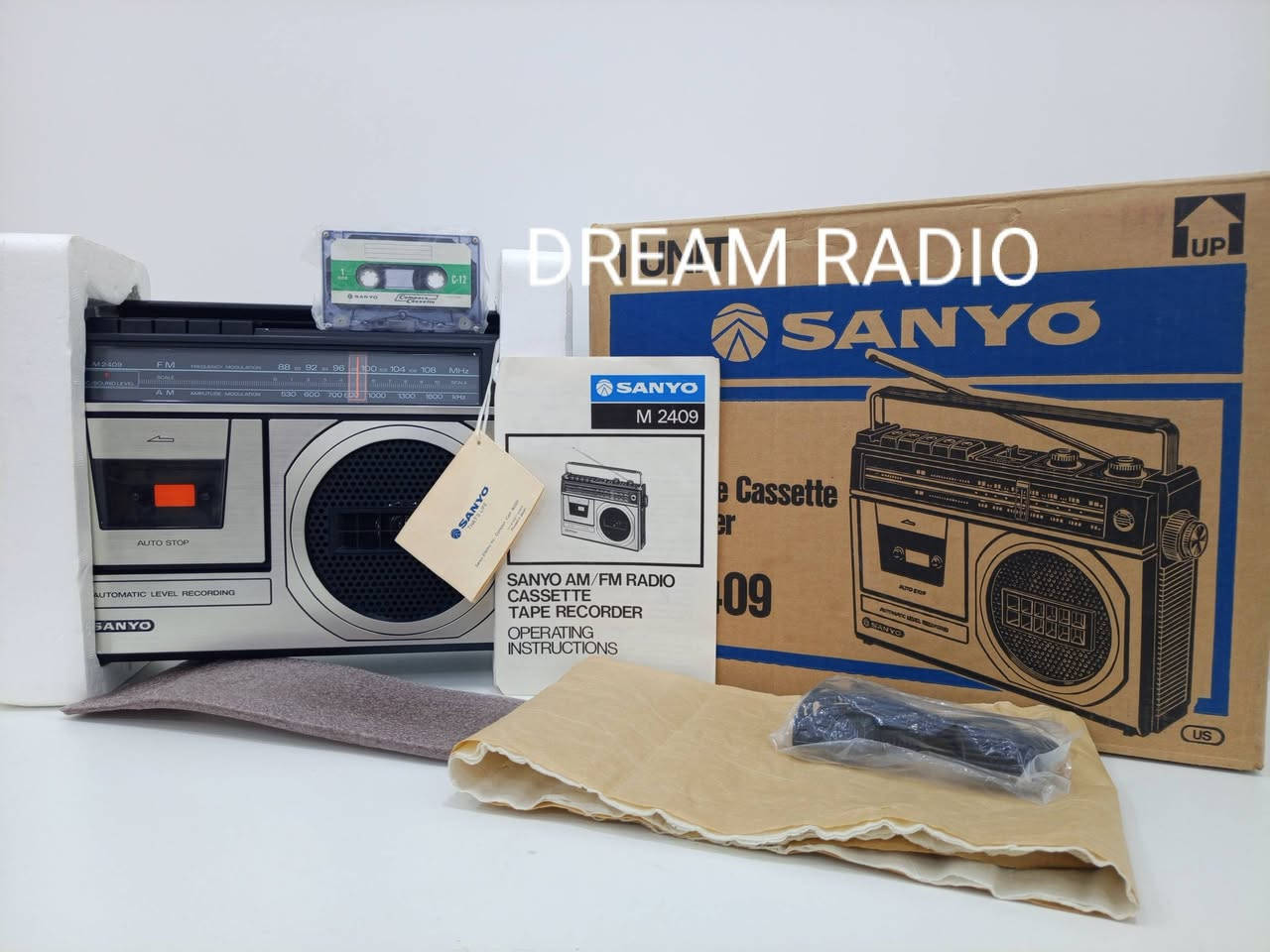 راديو مسجل سانيو M 2409 انتاج اليابان 1978
فتح لغرض التصوير غير مستخدم مع جميع ملحقاتها 
راديو FM AM الاستفسار مراسلة الصفحه


**إذا كنت صاحب هذا الإعلان وتريد حذفه لأي سبب، رجاءا أرسل رسالة إلى الدعم الفني**