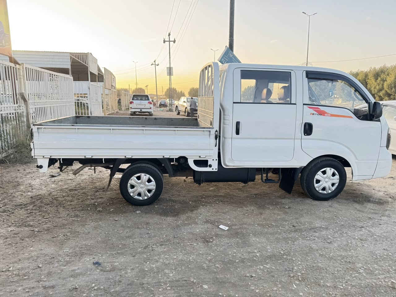 يالله 
كيا دبل قماره ٢٠١٣
مكينه ٢٧٠٠ 
سنويه ٢٧ 
كفاله عامه من ظربه وتبديل ومكينه 
بيه رش صبغ بالبدي اثر جراد 
معروضه ١١٧ 
مكلف بالنشر مكانه بابل
***********
