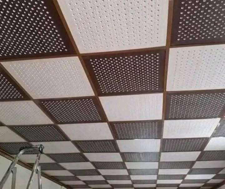 خلفه سقف ثانوي درجه اولى بسقوف وضمان وتغليف جدران المتر بالفين اخذه مكاني البصره جميع مناطق ***********
