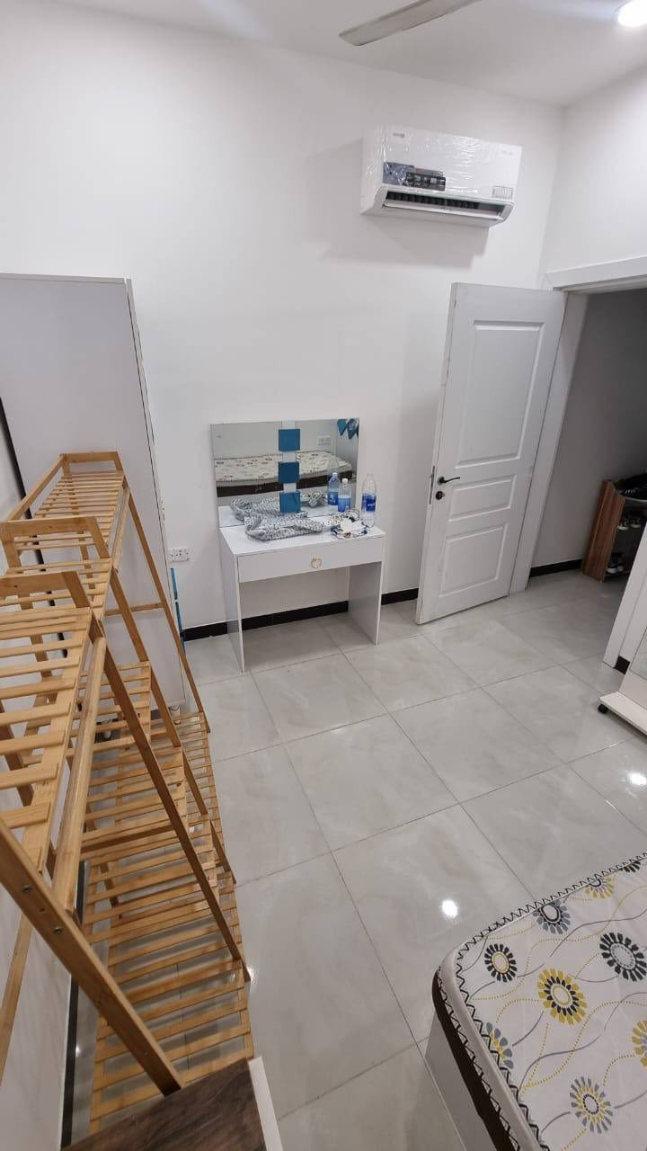 📍 الموقع: الداودي – محلة 613
🛏️ غرفتين نوم
🛋️ صالة واسعة
🪑 الشقة مؤثثة بالكامل وجاهزة للسكن

✨ مميزات الشقة:
 • أثاث كامل وأنيق
 • موقع مميز قريب من الخدمات
 • مناسبة للعوائل أو الموظفين او الطلاب 

📞 للاستفسار والتواصل:***********
@A_me58

https://t.me/A_me58w
