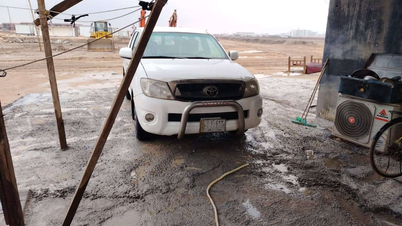 السلام عليكم
سياره 2011 
سعودي
شاصي 12 
بيها ضربه بالقماره والجاملغ 
رقمها ميسان، السياره تخم تاير 
حداديه مضبوطه
السنويه لل27،السياره بسمي تحويل ثاني يوم 
السعر 125 وبيها مجال ان شاءلله

العنوان بصره الدير 
تفاصيل اكثر اتصال ؏ الرقم ***********
