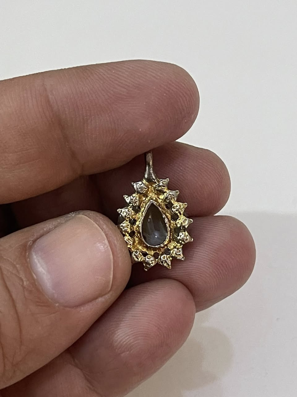 سلام عليكم شباب 
قلاده نسائيه صغيره حجره سليماني عينين عطف قالب نحاس سعره 5 الف مكاني بغداد قريب عله كراج نهضه ماعندي توصيل


**إذا كنت صاحب هذا الإعلان وتريد حذفه لأي سبب، رجاءا أرسل رسالة إلى الدعم الفني**