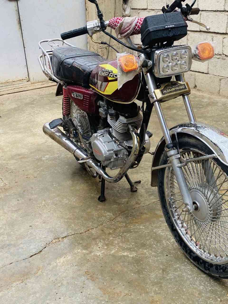 السلام عليكم مطور للبيع موديل ١٩ مكان حويجه سعر ٣٧٥ وبي مجال  *********** محرك مفتوح
