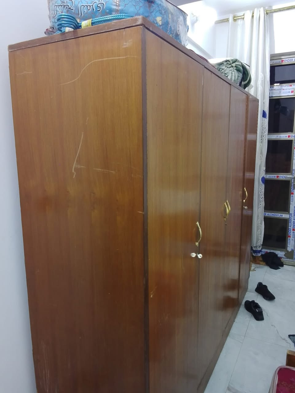 ٣٢٥ وياها مندر 

***********
