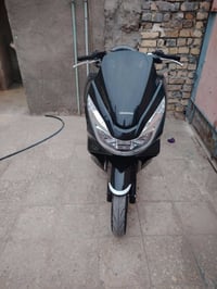 للبيع PCX جيل ثاني ياباني  ماشيه 32689 دراجه كله بلاد كلشي مامبدل بيه ...