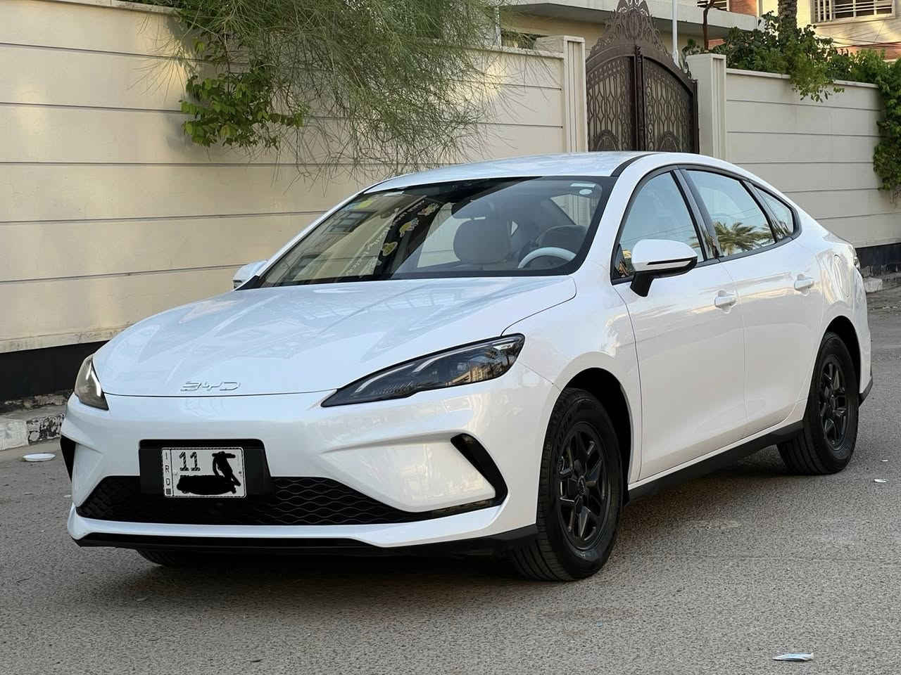 السلام عليكم
البيع زيرو ماشيه 1200   داخل ابيض المرقم بغداد موديل ٢٠٢٥
بي واي دي سيل فايف  
رقم بغداد مكانه بغداد

لون ابيض تمشي ٢١٠٠ كيلو هايبرد وبانزين 
داخل مميز ابيض  منزل تطبيقات ومنزل تحديث اله ومبدل دهن 
العده والغراض موجوده  وشاحنه وكلهن موجودات
تفاصيل. اكثر ع رقم
***********
