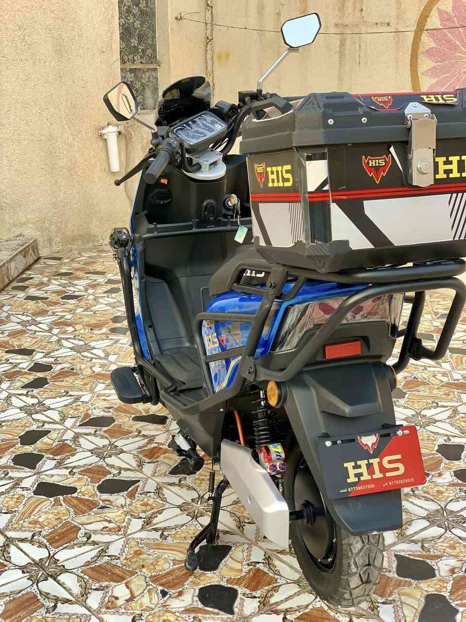 دراجه كهربائيه شكل نارية مستخدمه قليل حيل نظيفه ماشيه700 يعني اخو الجديد
دراجه جداً ممتازه بمعنى الكلمه مكفوله من كل النواحي لتسأل شبيها ما بيها كلشي شغال نوعيه الدراجه HIS تحتوي على (6) بطاريات دبل مسطرة بحالة ممتازه تمشيك 70 كيلو للشحنه الوحدة وقدرة الملف 3000W اقوى ملف بل دراجات وبيها(4) نمر سرعتها 90 حقيقي وبيها نضام البارك و الرجوع ونضام السرقه ونضام صوتي بلادي وبصمه والسويچات والكرت مالتها موجودات 

سعر الدراجه 900 / *********** تكريت
